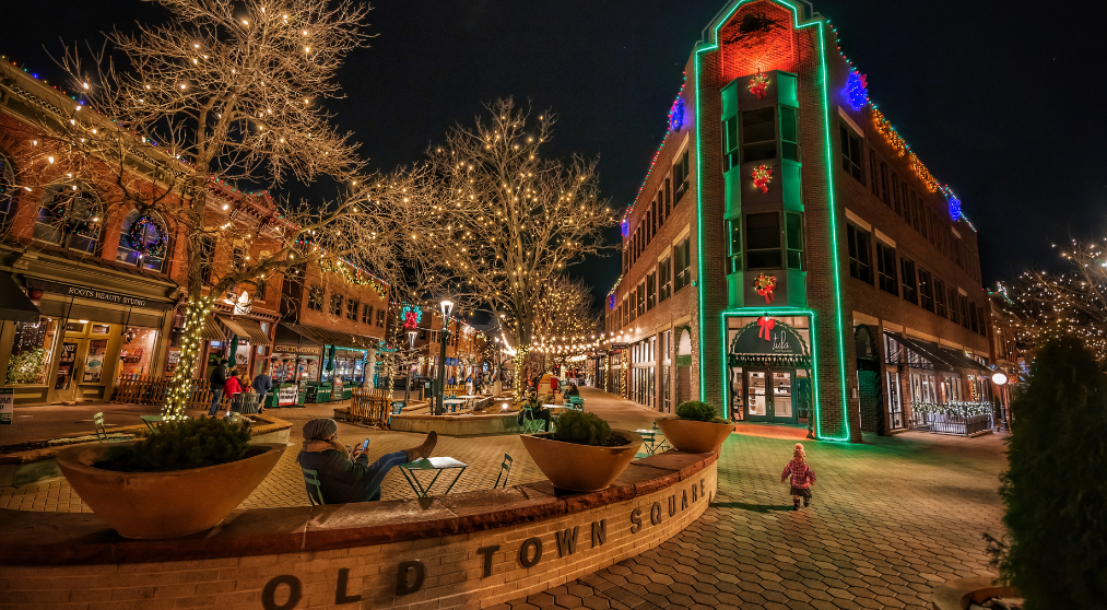 old-town-fort-collins-at-night-with-holiday-lights
