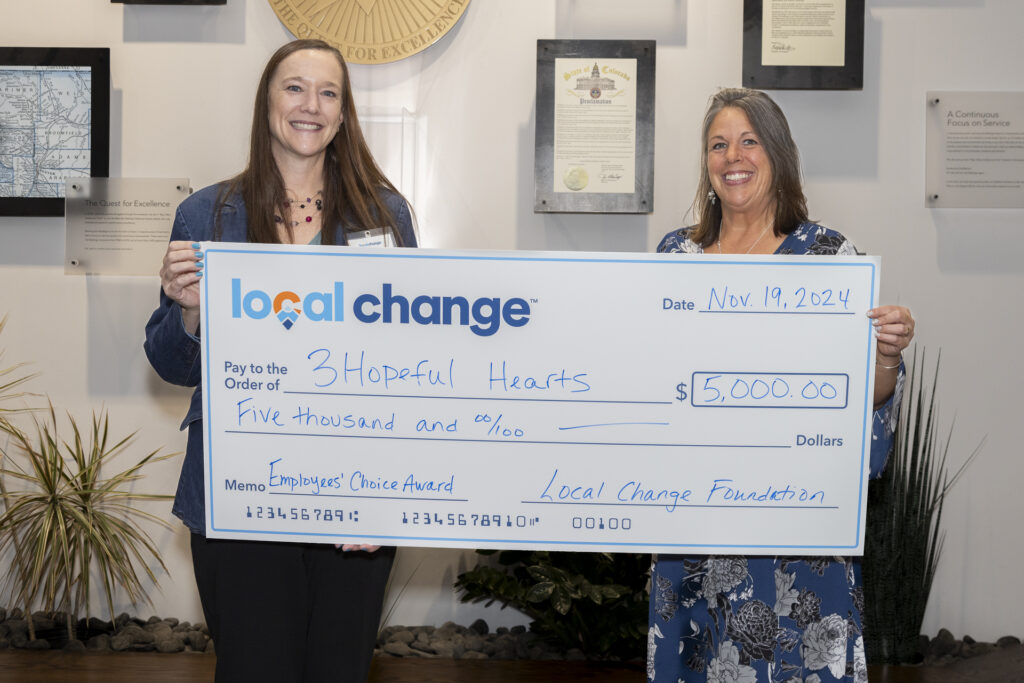 3Hopeful Hearts receives the Employees' Choice Award for $5,000